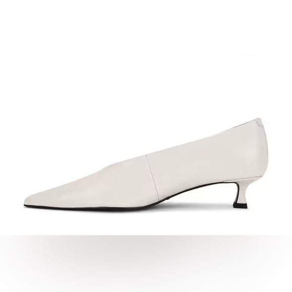 Tony Bianco Cherry Pump in Dove - Picture 5 of 10